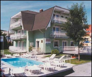Penzio, Bed and Breakfast, Accommodation, Balatonfured, Booking. Room Reservation